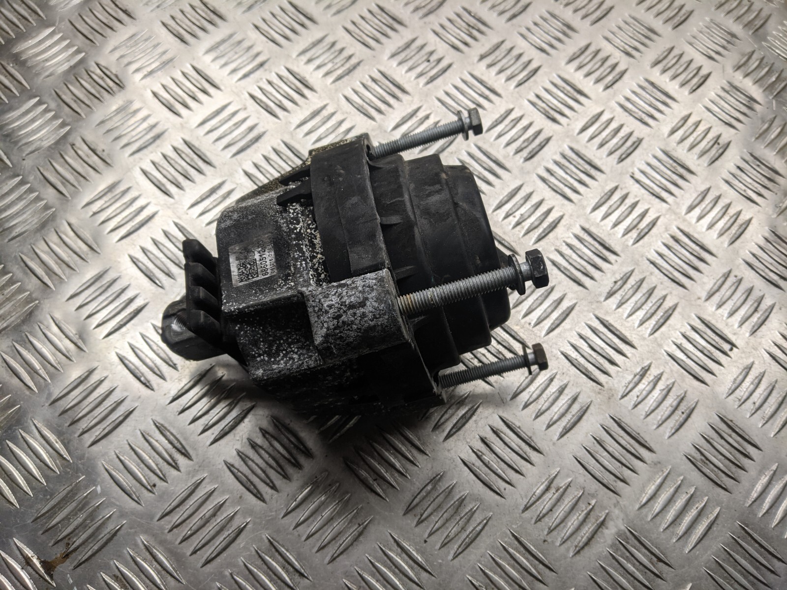 N10 BMW Engine Bearing Rubber 6860512 | eBay