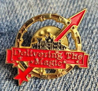 ALTON TOWERS SUPER RARE PIN BADGE DELIVERING THE MAGIC STAFF ISSUE 90S MINT