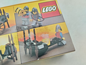 LEGO 6012 Siege Cart Castle SEALED GOOD NEW MISB Knights Lion Knights 6080 6067