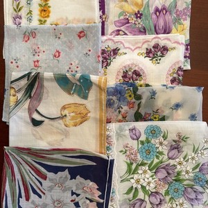 Vtg Hankies Lot Of 8 Spring Floral Cloth Handkerchiefs Tulips Daffodils H19