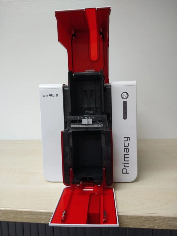 Evolis Primacy ID Card Thermal Printer  - White - Cards are getting jammed. - Image 4 of 4