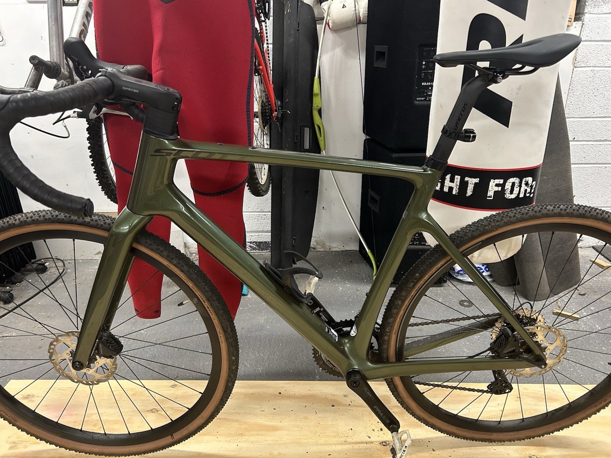 Scott Addict Gravel 30 Carbon Gravel Bike Size 56cm UK