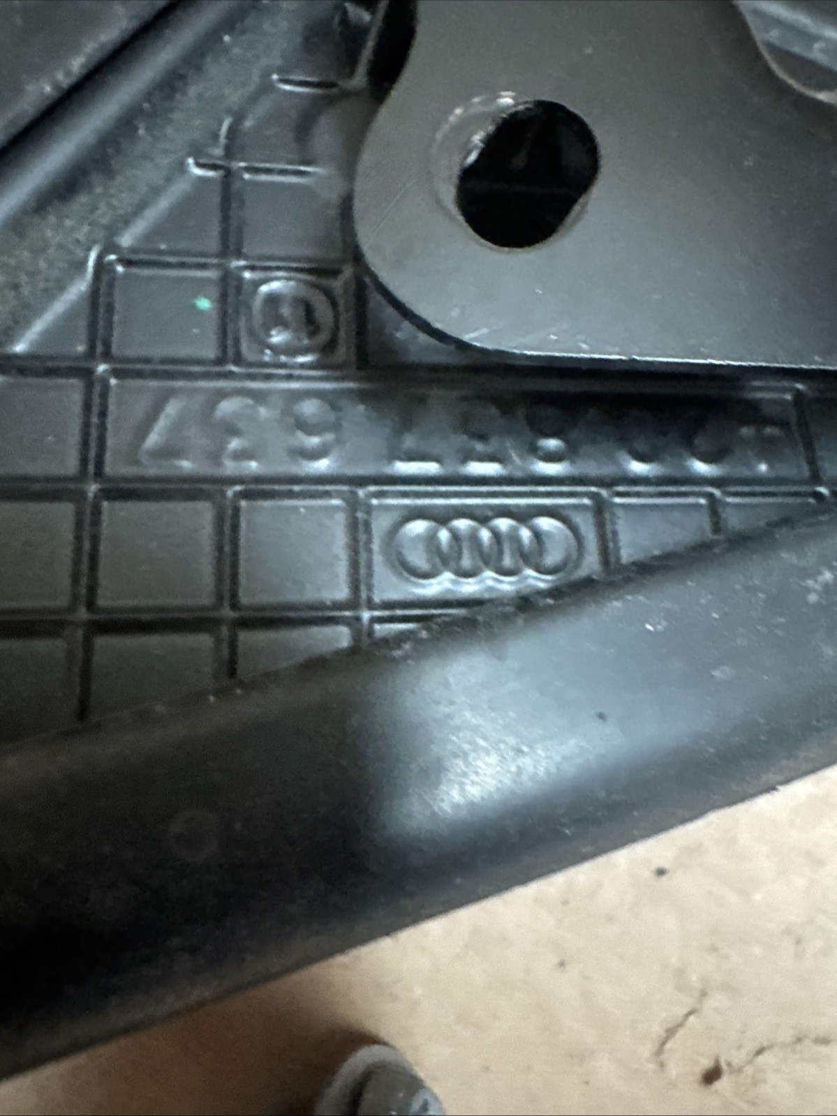 2008 - 2015 AUDI R8 Fender LEFT Cover SIDE CORNER MOLDING TRIM OEM Screws 0007