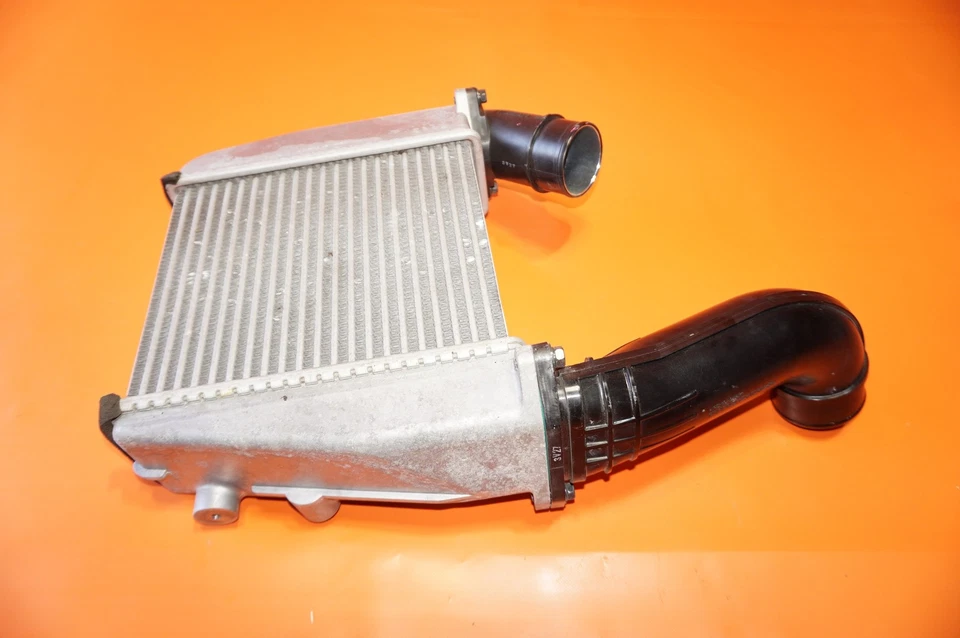 Intercooler Nissan GT-R 2015 2016 2017 2018 2019 2020 14461-KJ10A OEM Foto 2 de 4