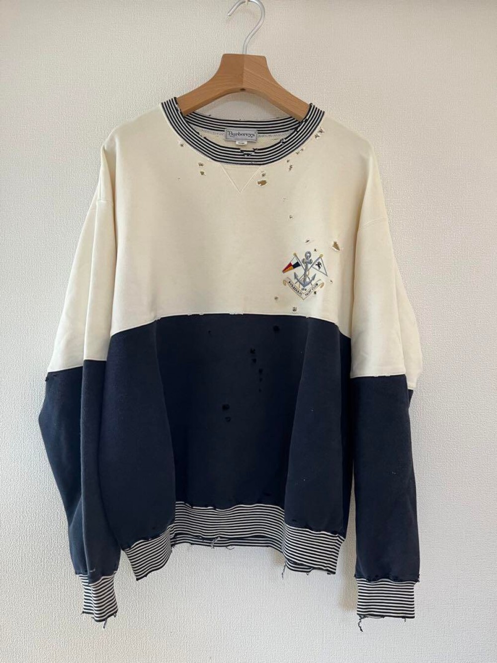 Burberry Sweatshirt Men's Fashion from Japan