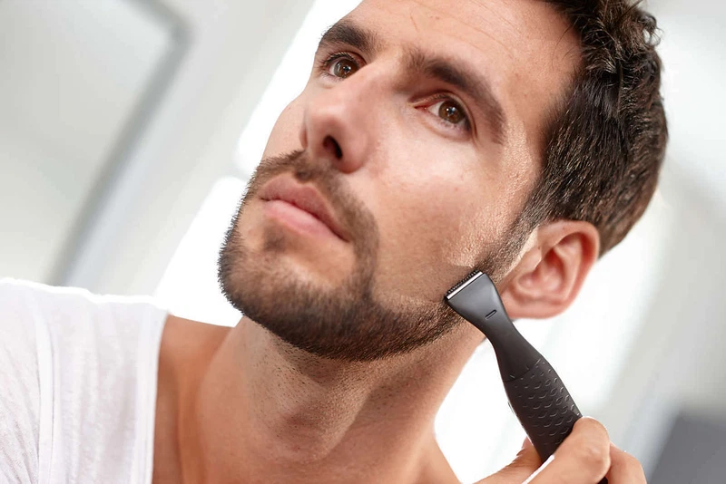 Rasoio Rifinitore Barba di Precisione Philips MG1100/16 Multigroom con Batteria, fotografia 11 di 12