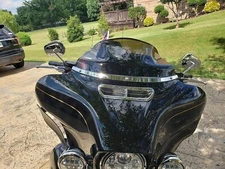 9 inch Wave Windshield Windscreen for Harley Touring Electra Street Glide 14-23