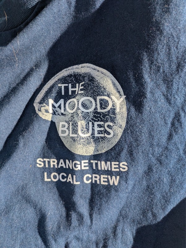 VINTAGE *Moody Blues** ROAD CREW "Strange Times Local Crew" XL Shirt that fits!