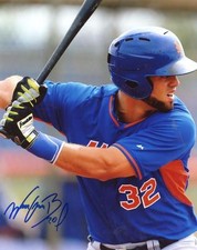 WUILMER BECERRA NEW YORK METS SIGNED 8X10 PHOTO