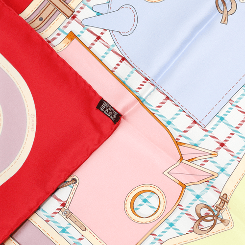 Sciarpa Hermes nuova con scatola CAMAILS vintage 90 cm foulard seta rosso FRANCOISE DE LA PERRIERE - Foto 5 di 8