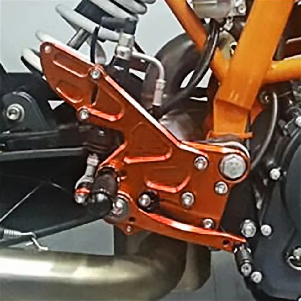 For KTM Duke125/200/250/390 13-16 Adjustable Rearset Footrest Rear Sets Footpegs - Image 2 of 4