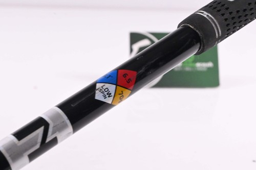 Titleist TSR2 #3 Wood / 16.5 Degree / X-Flex HZRDUS Black 70 Shaft - Picture 6 of 8