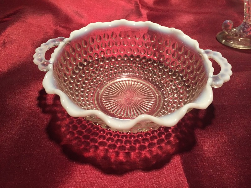 VINTAGE MOONSTONE SMALL BOWL BY ANCHOR HOCKING