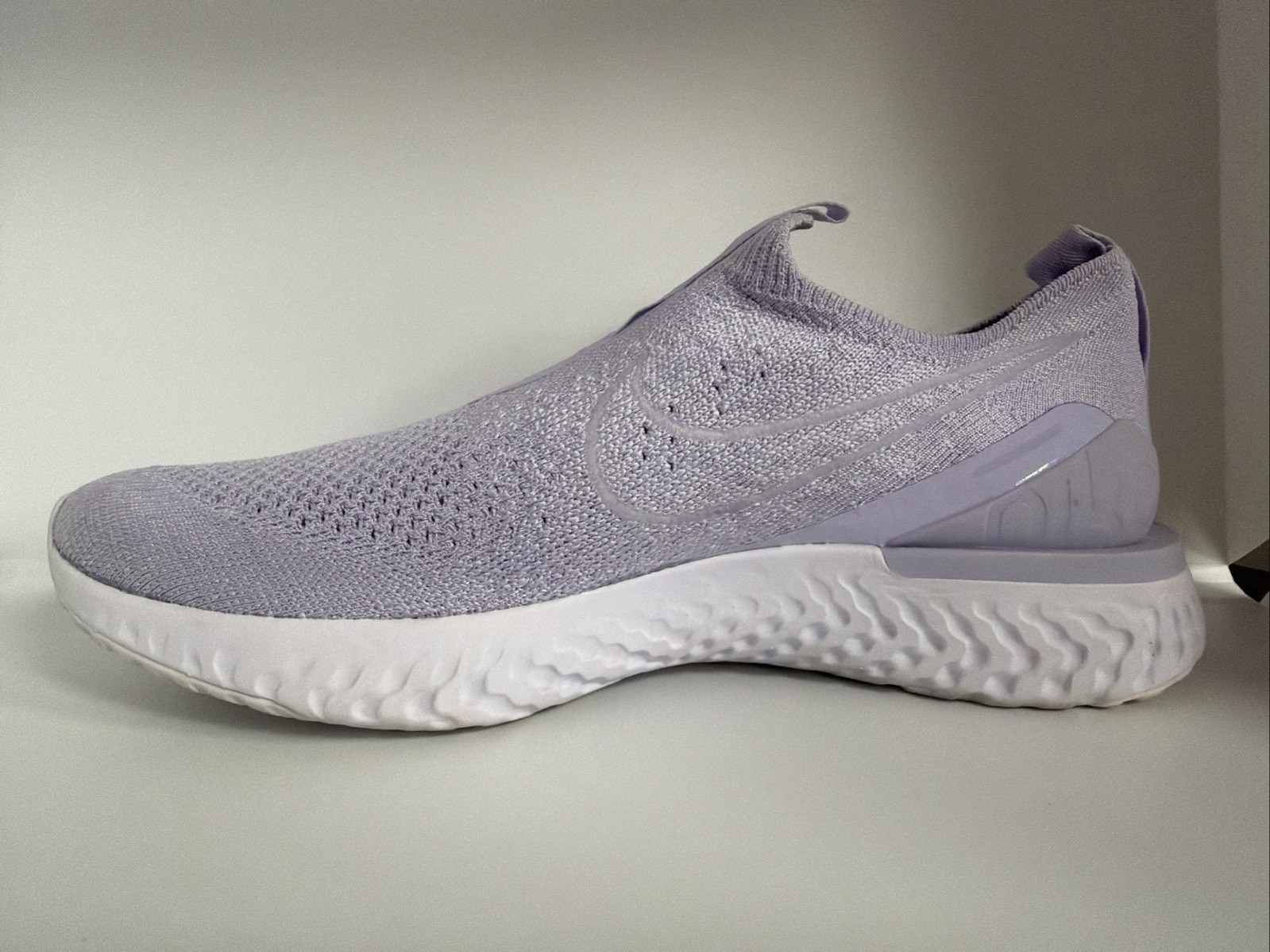 Nike Epic Phantom React Flyknit Lavender Mist Wom… - image 5