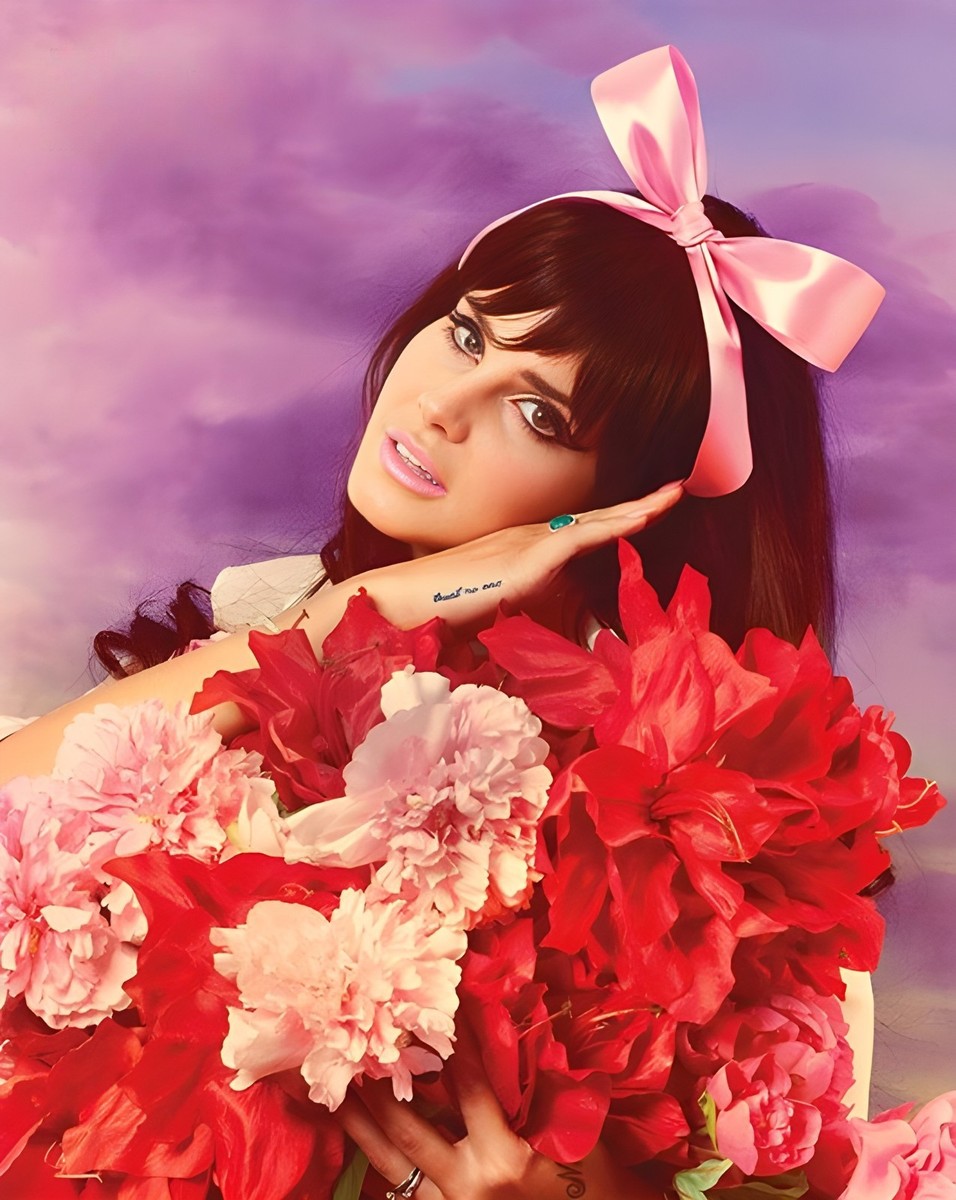 Numéro TOKYO ラナデルレイ Lana Del Rey Graces Numéro Tokyo's March 2013 Cover