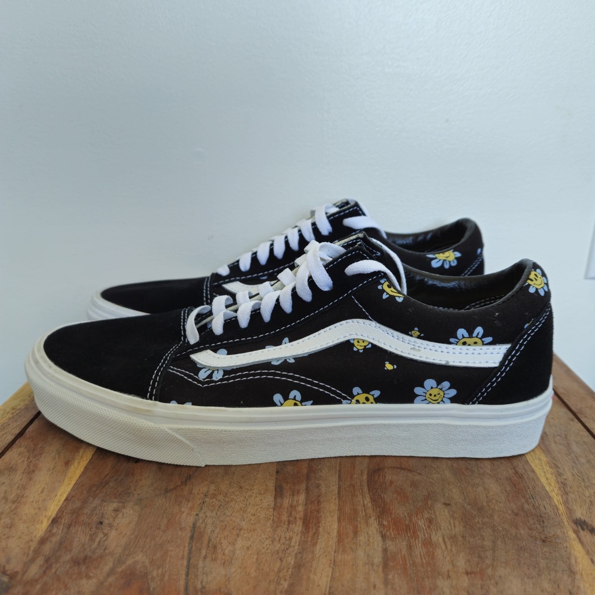 Vans Women's Old Skool Trippy Grin Floral in Wonderful Black Mens