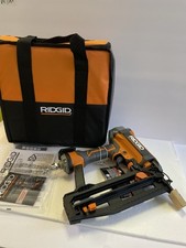 RIDGID R250SFF 16 Gauge 2.5 inch Straight Finish Nail Gun