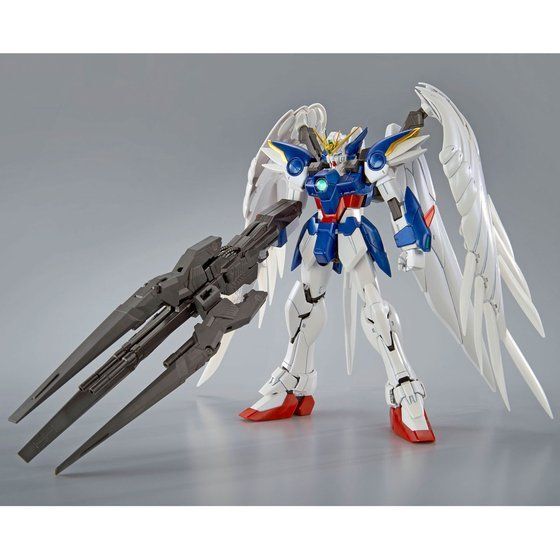 MG 1/100 Wing Gundam Zero Custom EW + Drei Zwerg [Special MG 1/100 Wing Gundam Zero Custom EW + Drei Zwerg [Special