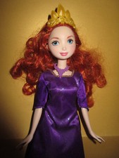 B763)DISNEY MERIDA PRINCESS BARBIE MATTEL ORIGINAL-KLEID+KRONE+KETTE+SCHUHE RAR 