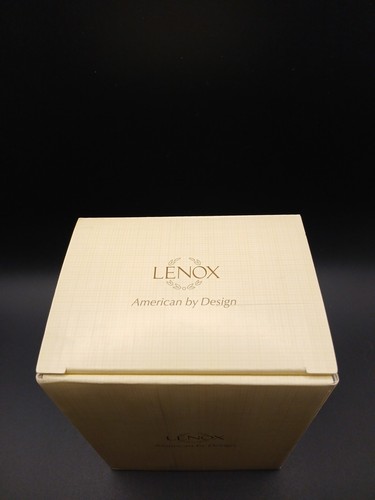 Lenox Birthstone Happy Birthday to You Mickey Mouse August Figurine - Picture 14 of 15