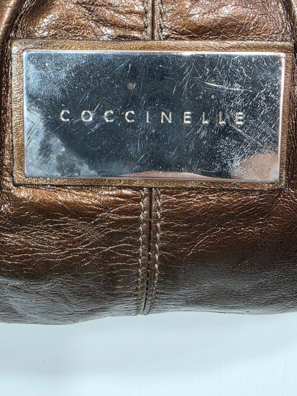 Borsa Donna Coccinelle in Vera Pelle Bronzo Metallizzato A Mano e Tracolla foto 5