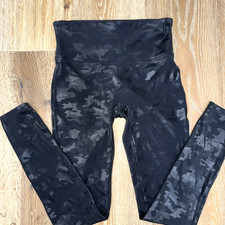 Spanx Faux Leather Black Camo Faux Leather Leggings High Rise Size Medium tummy