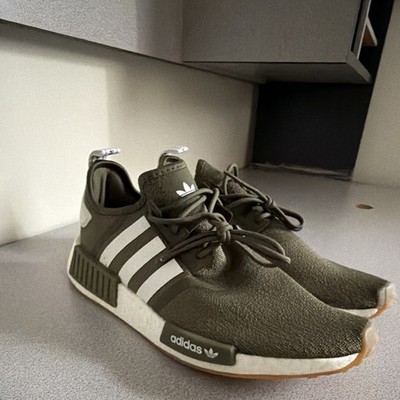 adidas NMD_R1 Men s Olive White Low Top Lace-Up Cushioned Sneakers 2023