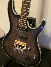Guitarra Eléctrica Ibanez Serie SA - Acabado Arce Llamado, Puente Trémolo