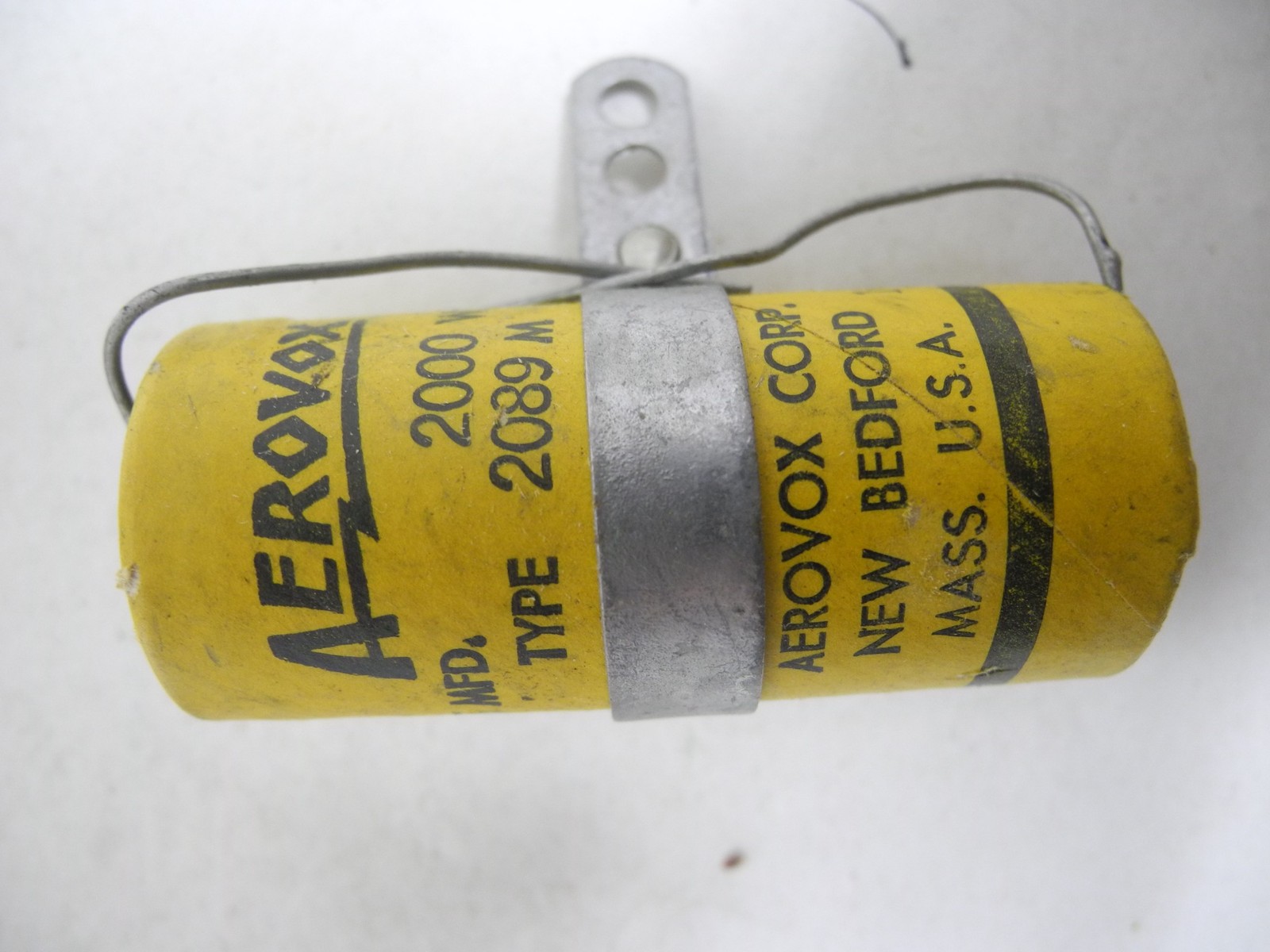 Aerovox Capacitor 2089M .05 MFD 2000 V with Box New Old Stock