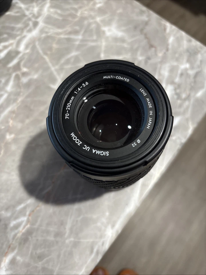 Sigma 70-210mm f/4.0-5.6 Lens for Canon DEFECTIVE FOR PARTS - Image 2 of 4