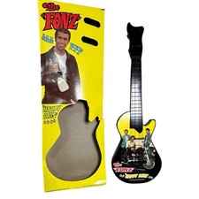 Vintage 1976 The Fonz Happy Days Toy Guitar Original Box White Pick Paramount TV