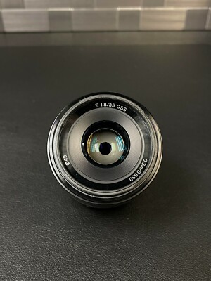Sony SEL 35mm F/1.8 OSS Lens