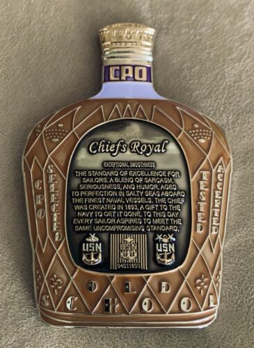 Botella de licor Crown Royal Navy Chief CPO Mess Bar Challenge Moneda FBI CIA Seals👑� - Imagen 5 de 11