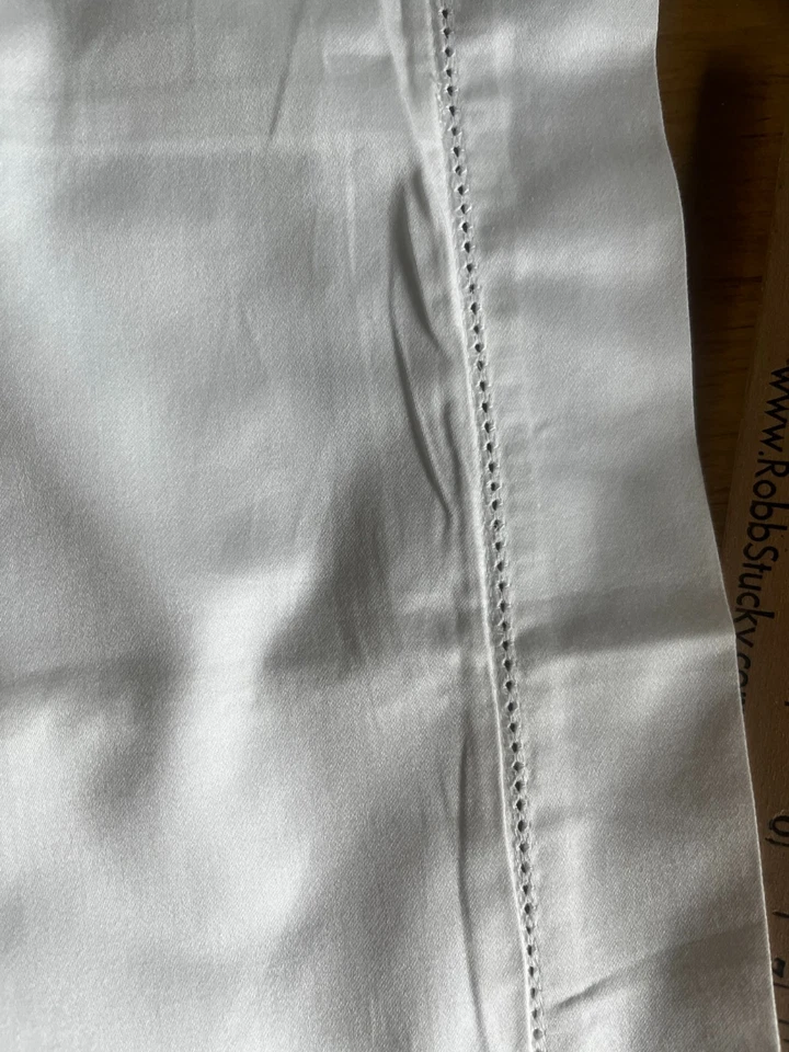 Dans Nos Maisons Paris Almohada Falsa Blanco Algodón Azul Claro Medallón Francia Foto 3 de 4