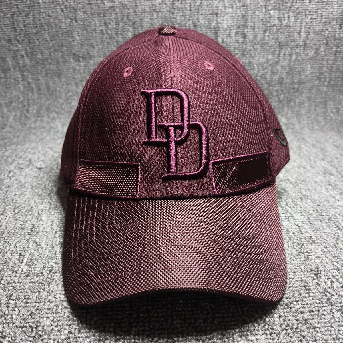 New Era 39THIRTY Marvel Daredevil Maroon Stretch Fit Hat Cap DD Logo