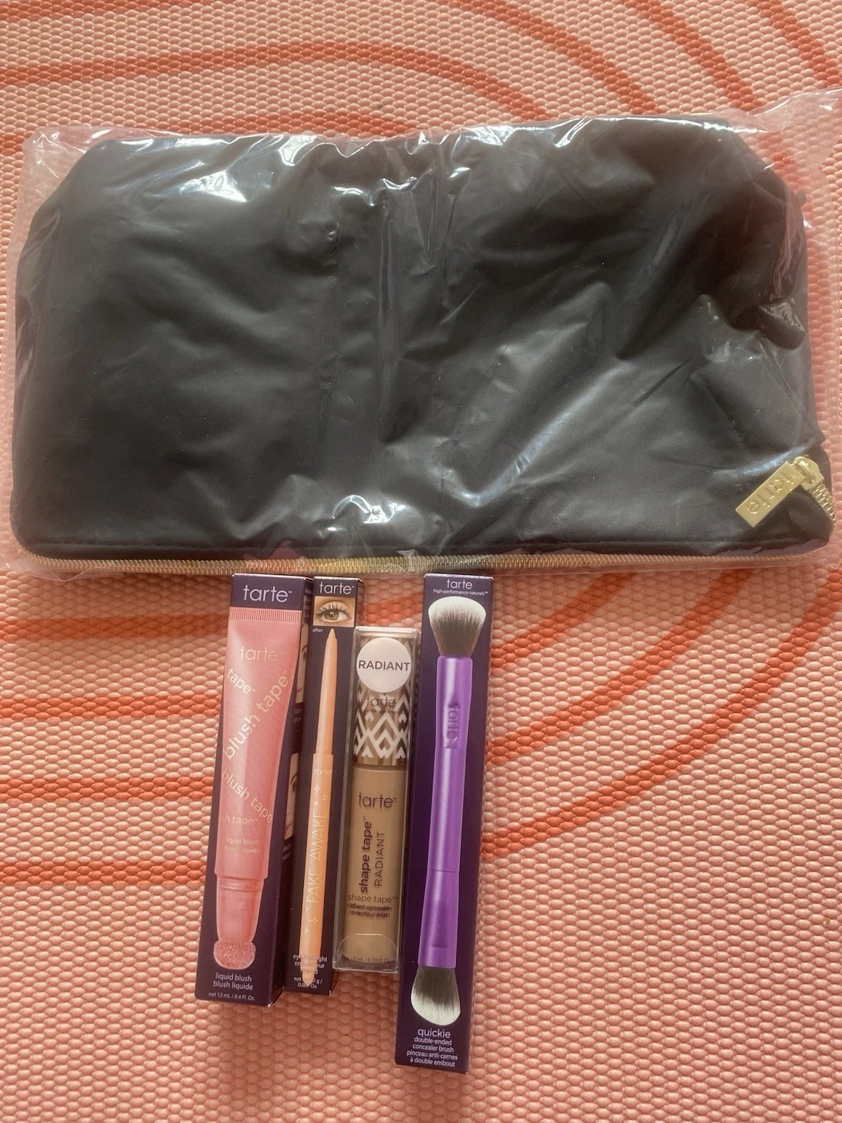 Tarte 4pcs custom Kit And Bag Free