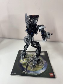 Bionicle Titans Warrior:  Roodaka 8761 with Manual. Complete . 2 Spinners.