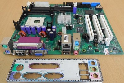Fujitsu Siemens D1740-D20 GS1 Mainboard +Blende Intel 845GV Sockel 478 DDR*m1130
