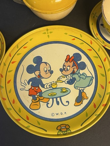 J CHEIN & CO. VINTAGE METAL TEA SET MICKEY MOUSE & FRIENDS 1950s 6 Pieces - Picture 4 of 9