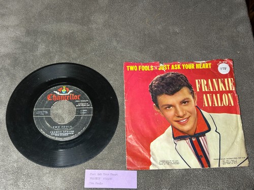 $2 45s w/Picture Sleeves - Mixed Genres - G - EX - Flat $5.00  Shipped - PV - Foto 12 di 238