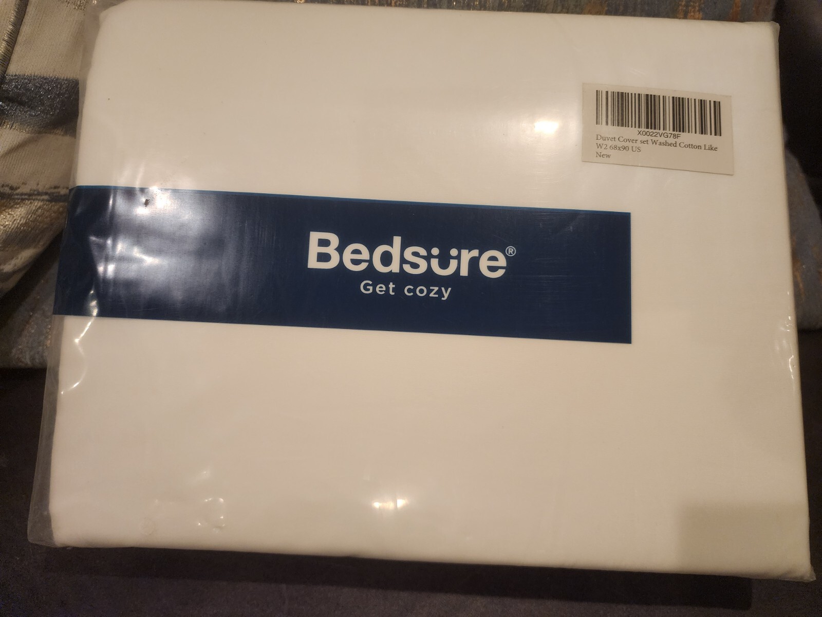 Bedsure Duvet Cover Set Twin White. Brand New!-image