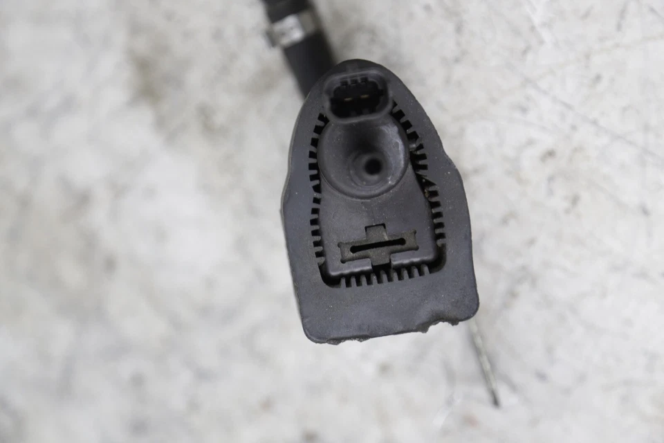 2014-2020 MASERATI GHIBLI SQ4 LAVADORA VÁLVULA SOLENÓIDE ATUADOR TUBO MANGUEIRA FABRICANTE DE EQUIPAMENTO ORIGINAL - Imagem 3 de 4