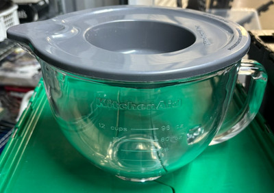 KitchenAid Glass Pour Mixing Bowl 5Qt 12 Cups 96oz With Lid