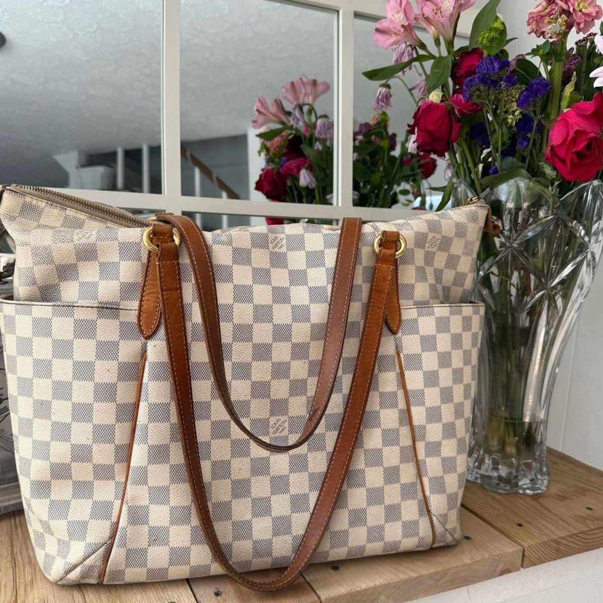 Authentic Louis Vuitton Totally GM Damier Azur Checkered Pattern