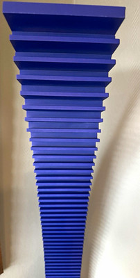 Bang & Olufsen CD-Regal freistehend Glas blau 170 cm hoch, B 20 cm