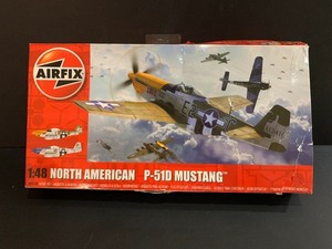 P-51 MUSTANG モデルキット Amazon.com: MENG LS-006 North American P-51D Mustang Fighter