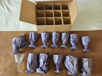 BACCARAT  set of 12 Wine Cup crystal glass / 12 copas de Vino Baccarat NUEVAS