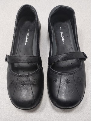 Thom McAn Women's Leather Shoes Size 7 Color Black Great Design. 