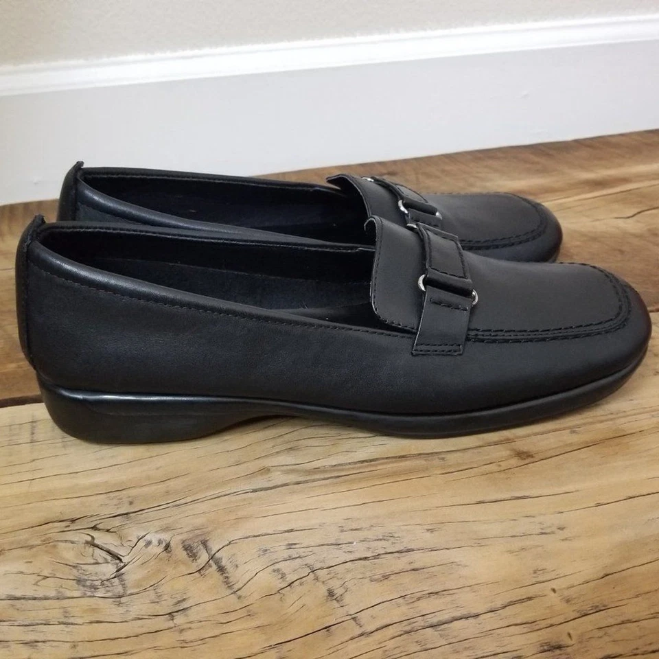 Mocasines Naturalizer Punta Cuadrada Hebilla Negro Talla 7 1/2 Foto 3 de 4