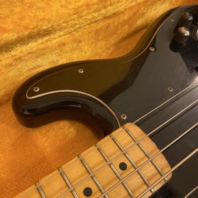 しょーご　ESP NAVIGTOR Precision Bass ESP Navigtor Espionage Precision Bass Black Electric Bass